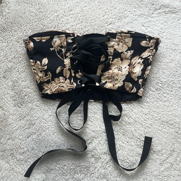 SHEIN CORSET TOP - Picture 2 of 5